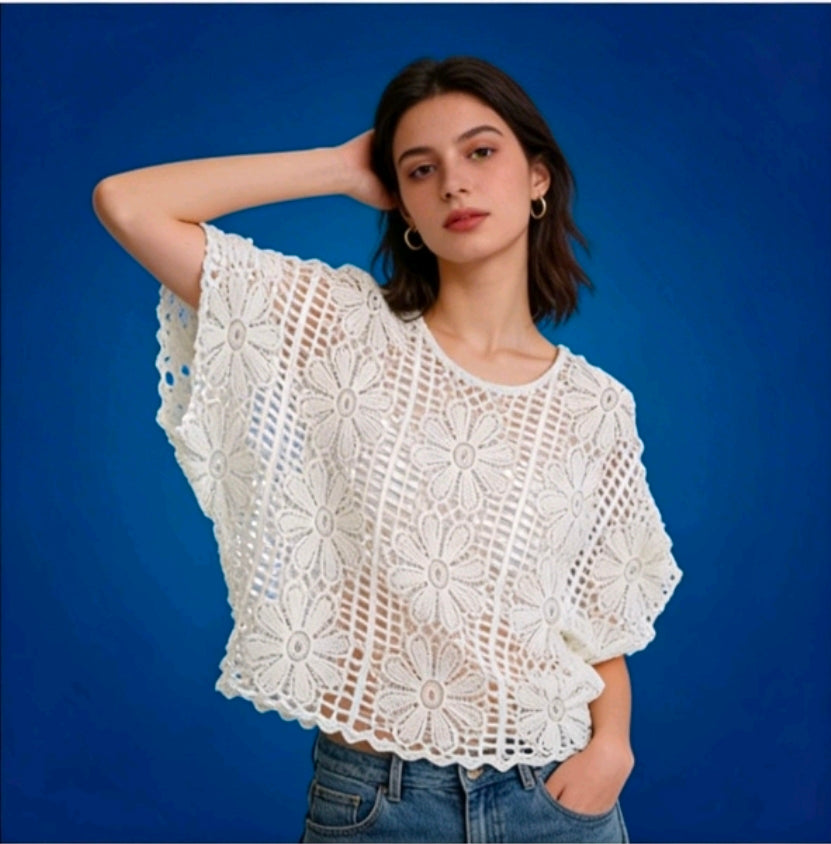 Womens Crochet Top Flower In Cream Or White
