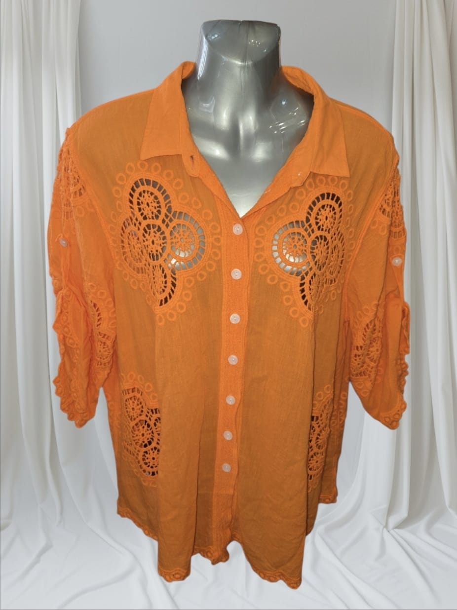 Women's Linen With Crochet Pattern