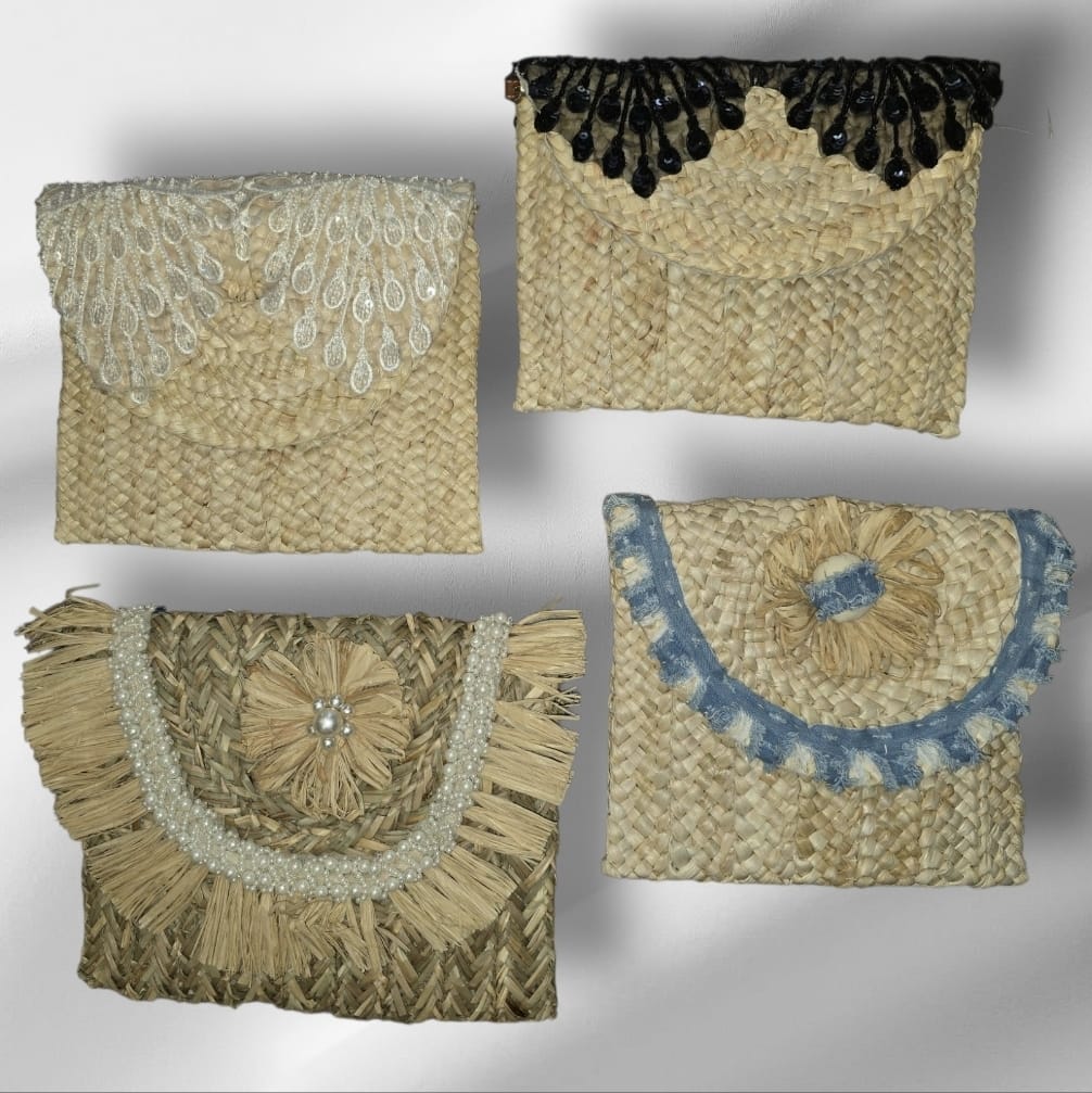 Women's Raffia Clutch Bags