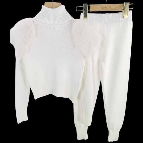 Girls Cream Tracksuit Knitted With Faux Fur Shoulders