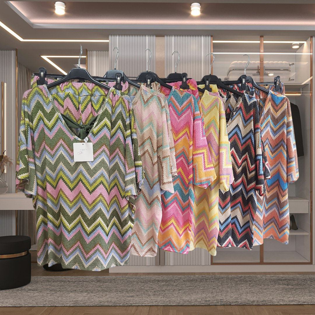 Womens zigzag short sleeve top and shorts set