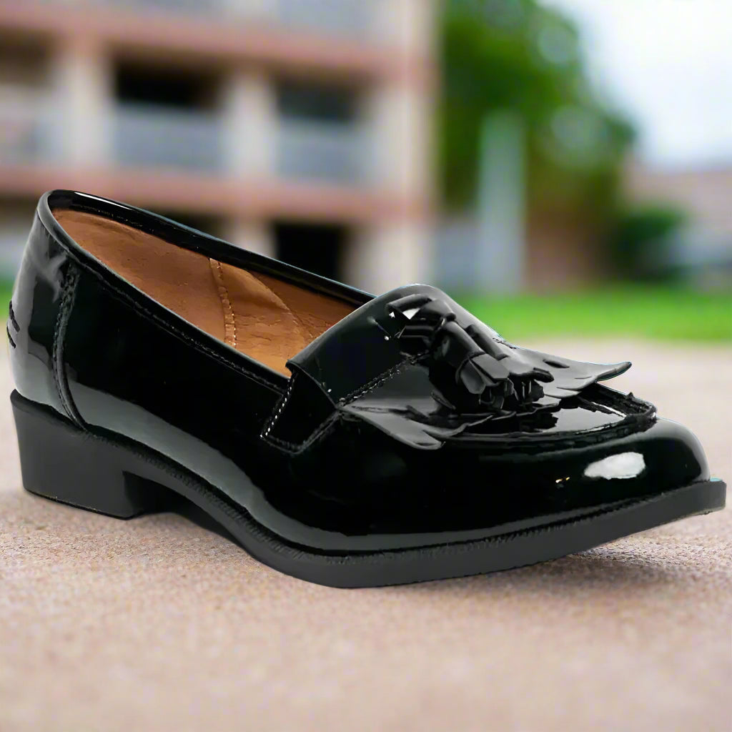 Girls black patent loafer