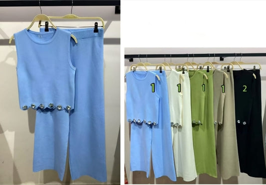 Women's Sleeveless Lounge Wear Set With Silver Flower Detail.