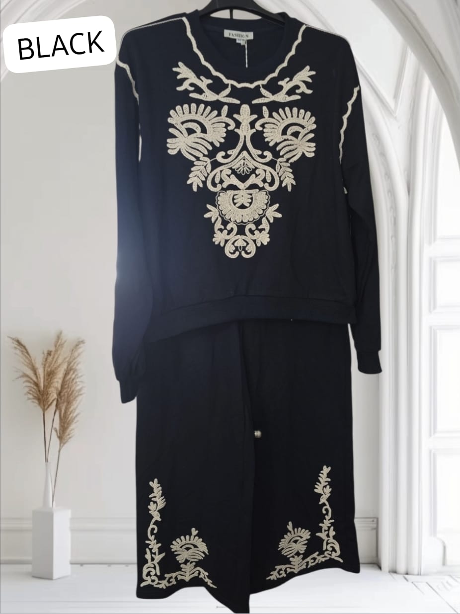 Women's Lounge Wear With 3D Detailed Pattern