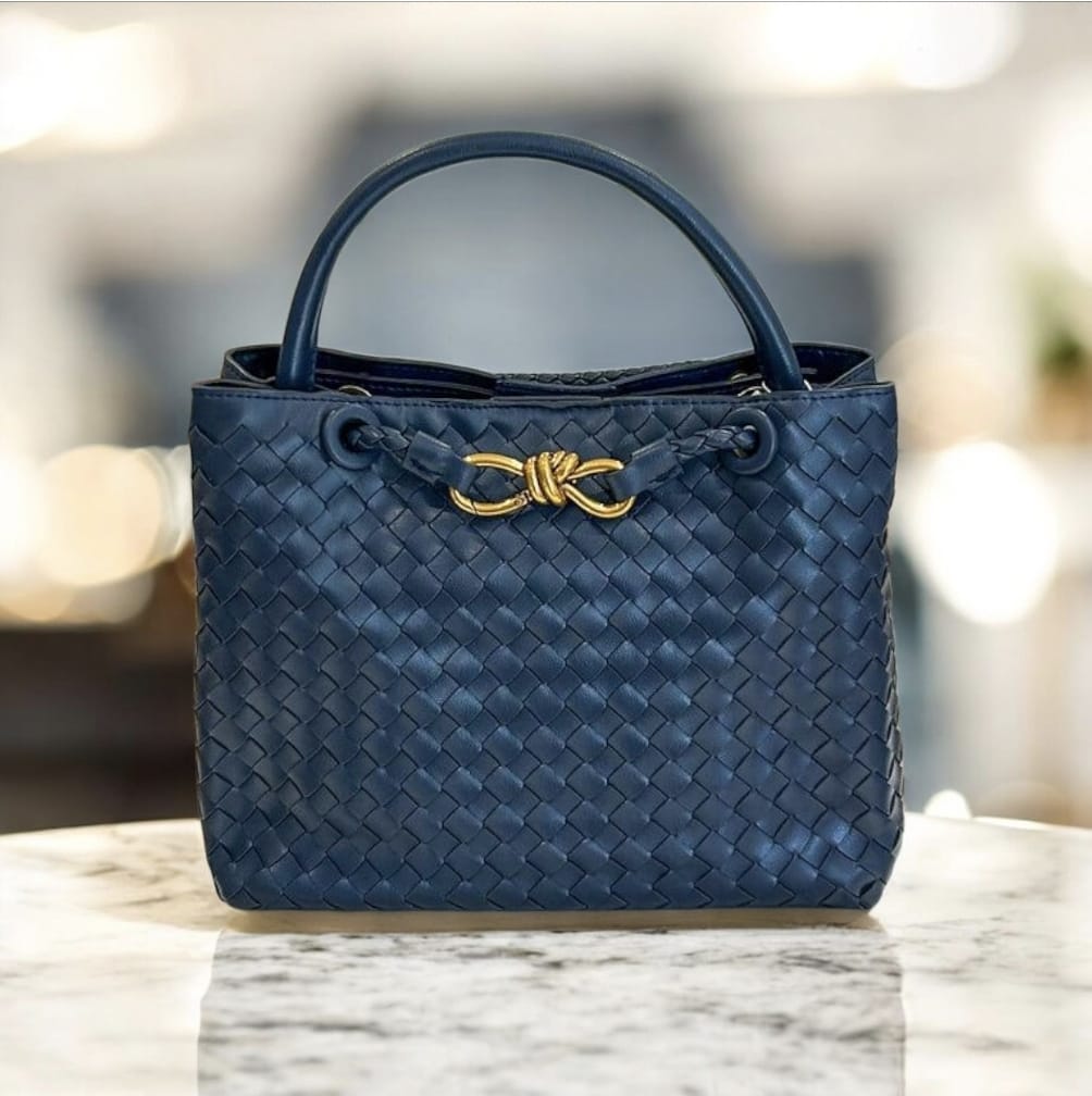 Women's Handmade Woven B Bag