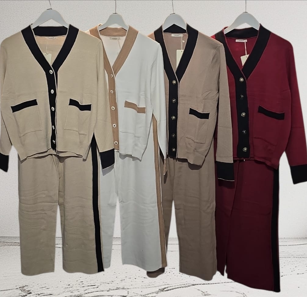 Women's Lounge Wear Set With Outline And Multi Button Detail