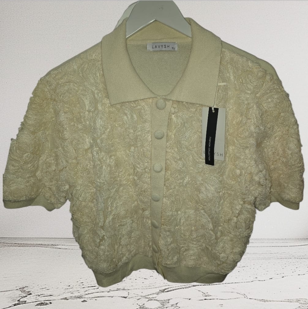 Women's Flower Lace Jumper With Chunky Button Detail