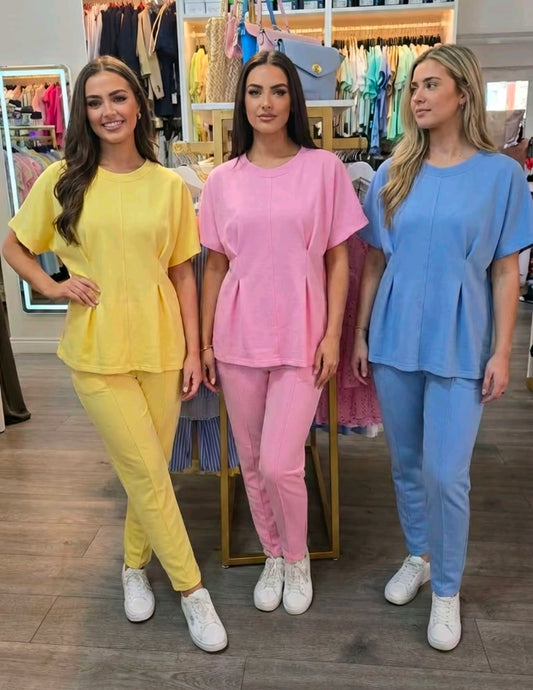 Women's Soft Lounge wear With Plated top.
