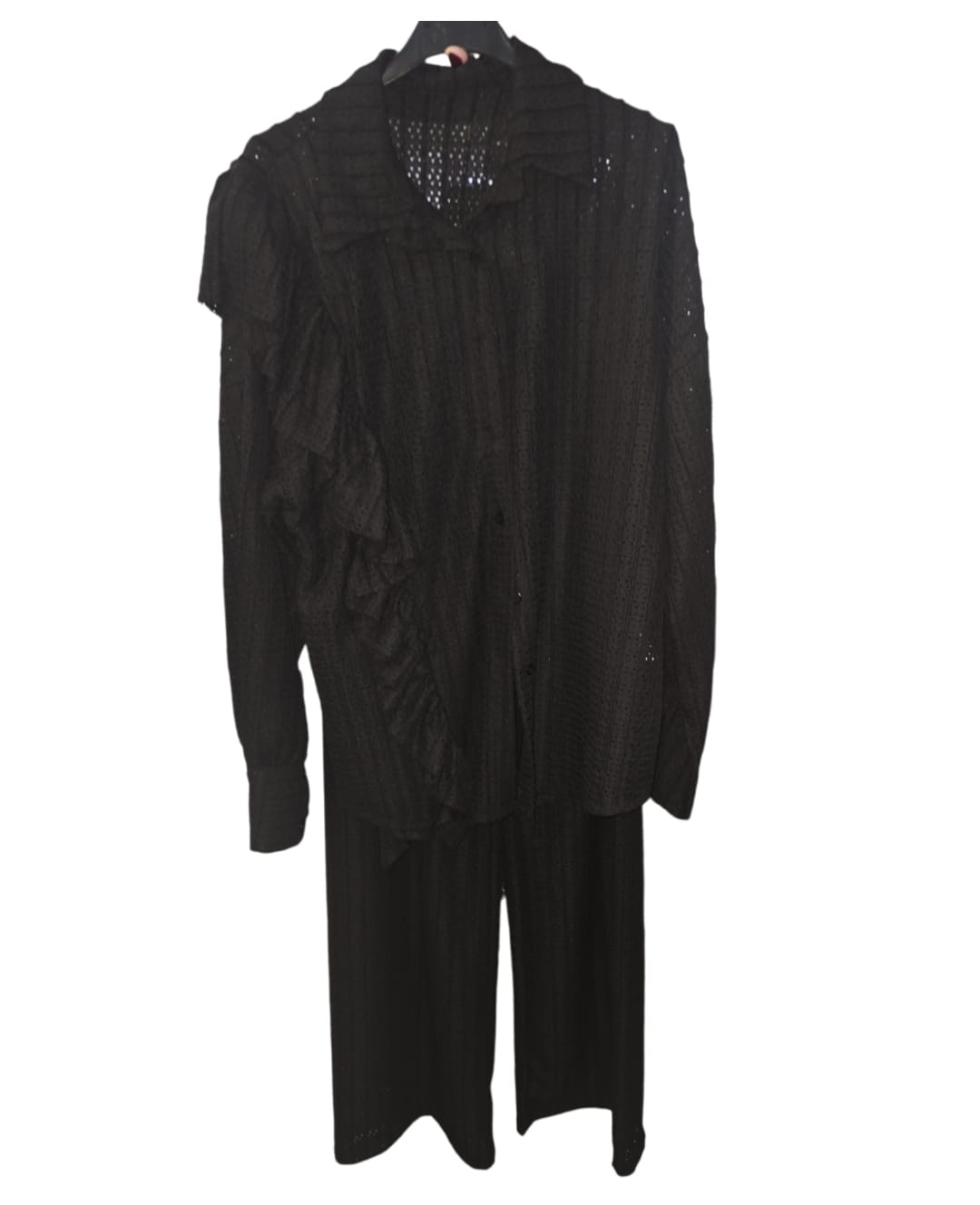 Women's Broderie anglaise Lounge Wear.