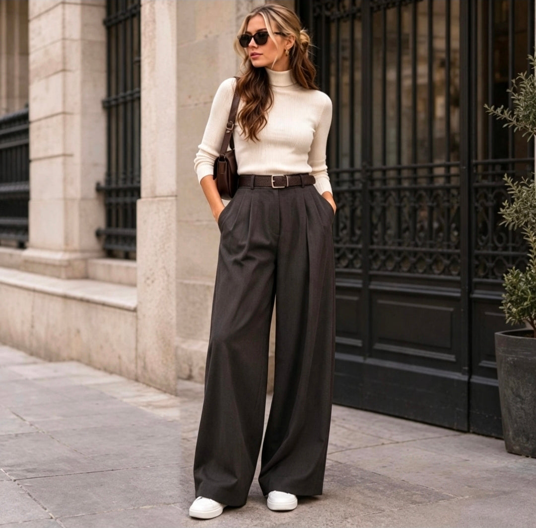 Women's Wide Trousers With Pleated Front With Belt