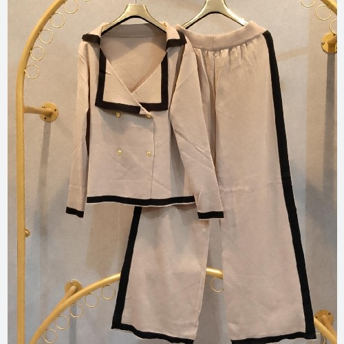Womens Beige And Black Lounge Wear Cardigan Set With 4 Gold Buttons