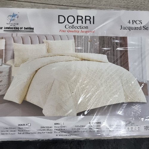 Dorri Collection Single Cream Bed Set